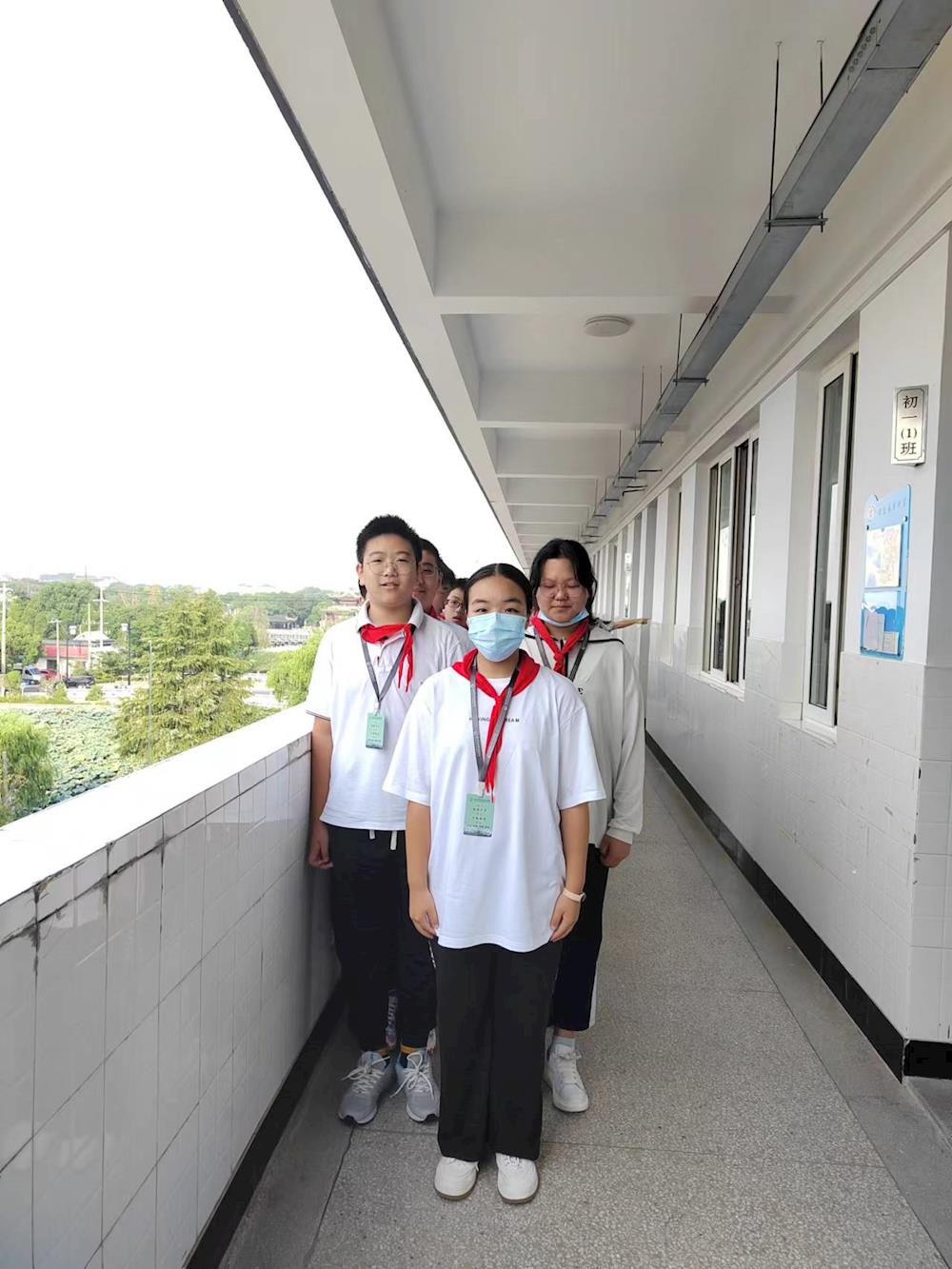   疏散演练保平安，增强意识护安全