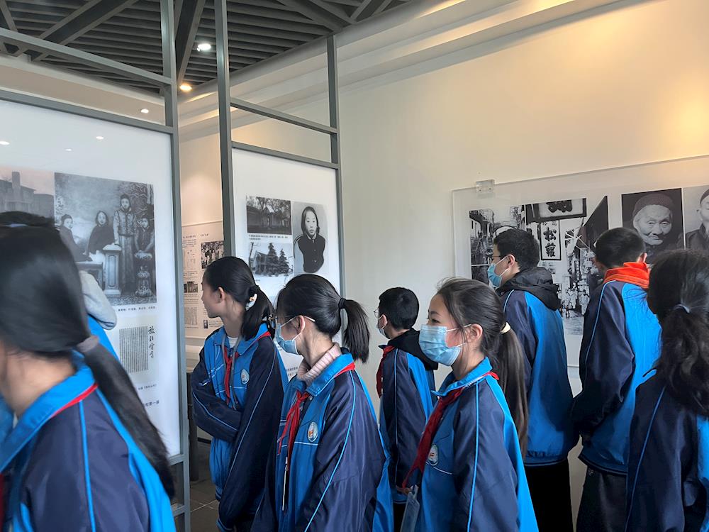 21e4c62933e94f1f98bb44a8d40f29f9.jpg 21e4c62933e94f1f98bb44a8d40f29f9.jpg