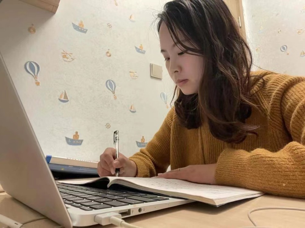 喜报——beat365中国唯一官网三名教师获评“区学科骨干教师”