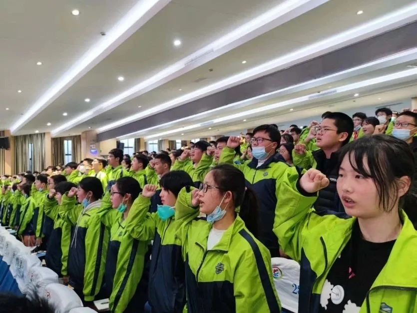 fe5d5d90aee246d598c30efde84dcbf7.jpg fe5d5d90aee246d598c30efde84dcbf7.jpg