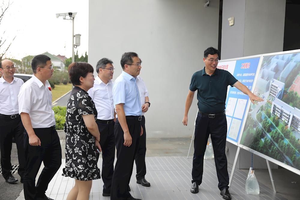 0b5d2f28ca2d45258525e17a792f2c1e.JPG 0b5d2f28ca2d45258525e17a792f2c1e.JPG