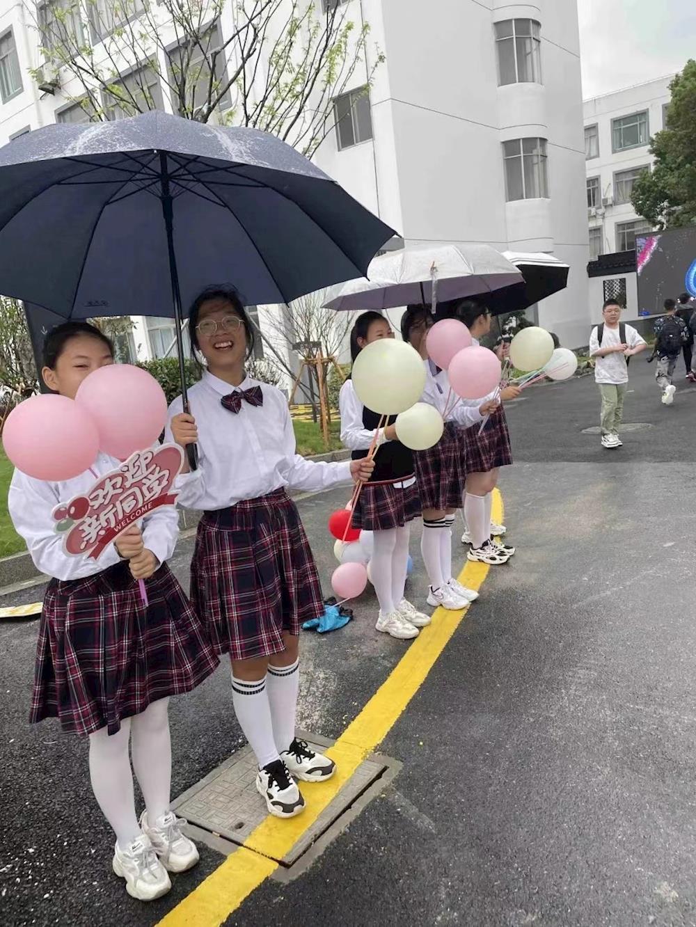 b5127d903b574cd690f483526c175d3a.jpg b5127d903b574cd690f483526c175d3a.jpg