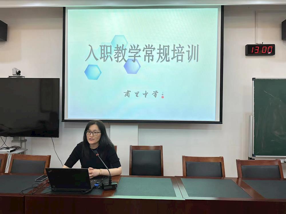 b841cf68fa6b42a2ab71fa1b08a5e883.jpg b841cf68fa6b42a2ab71fa1b08a5e883.jpg