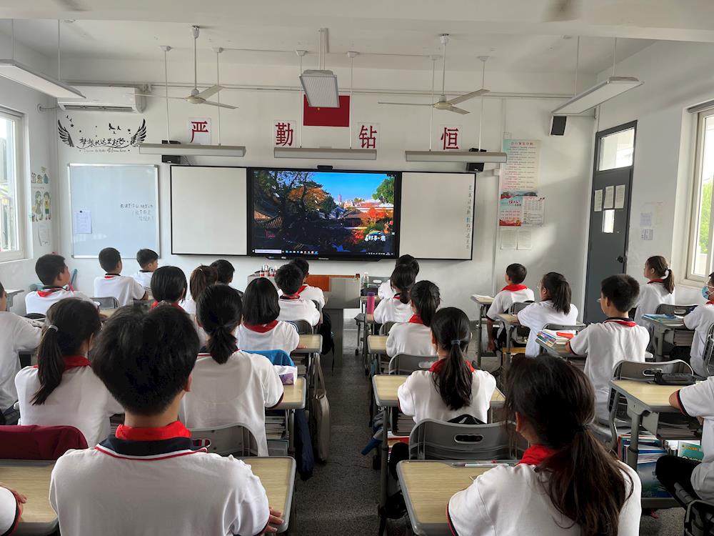 39e0c660bb914c82bf06f2ecff230f59.jpg 39e0c660bb914c82bf06f2ecff230f59.jpg