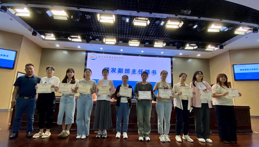 1b58372a343d4e8d8df4715f881228d6.jpg 1b58372a343d4e8d8df4715f881228d6.jpg