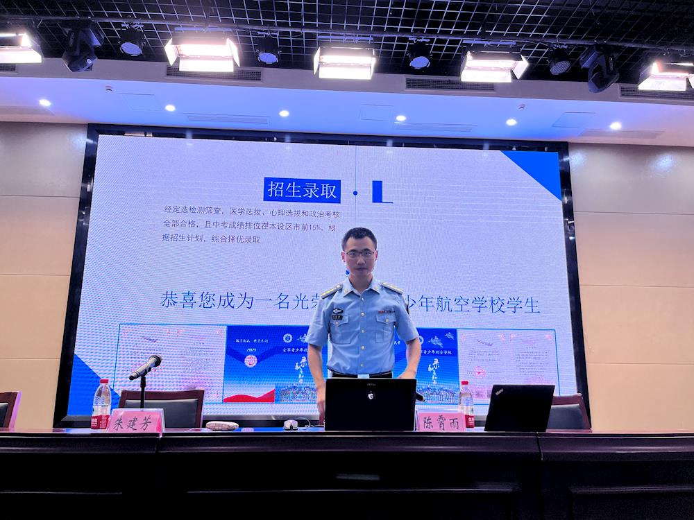 55931a7edf3a4ed985ffd2f626747e10.jpg 55931a7edf3a4ed985ffd2f626747e10.jpg