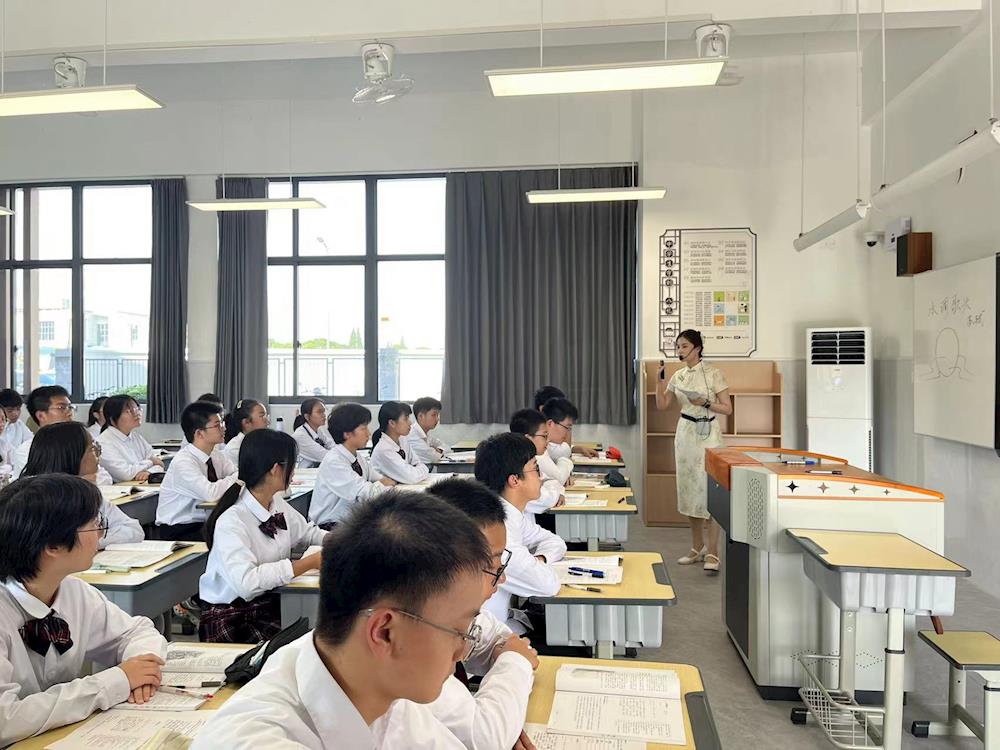 f8ac34ff0ee145b582227d649752410a.jpg f8ac34ff0ee145b582227d649752410a.jpg