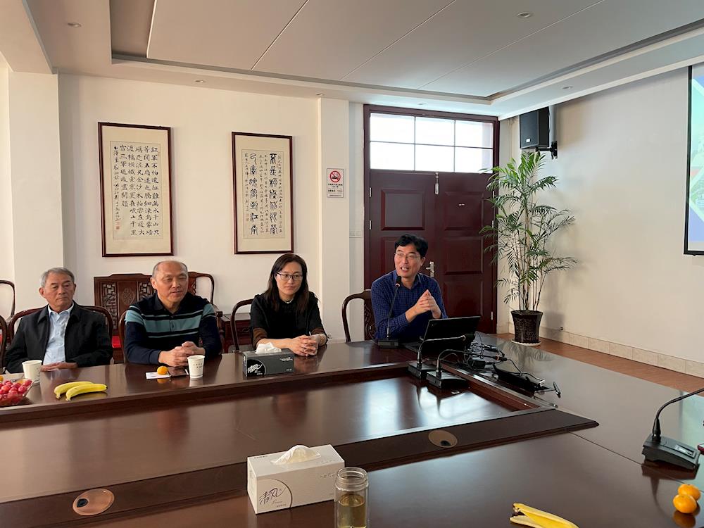 7cbef800f49a41c2b369cd8a80186b40.jpg 7cbef800f49a41c2b369cd8a80186b40.jpg